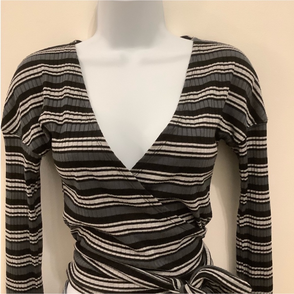 Free People striped wrap top❤️❤️❤️❤️ - Picture 4 of 12